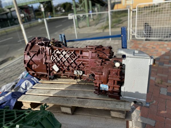 Caja De Camion Zf Con It 16S181 - Imagen 6