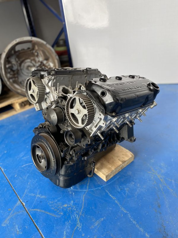 Motor 7/8 Mitsubishi 2.5 (6G73) - Imagen 3