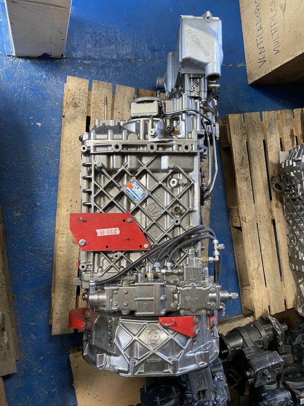 Caja De Camion Zf Con It 16S2221 - Imagen 2