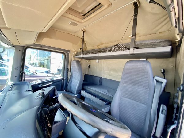 Cabina Cabezal Scania o Jac - Imagen 7