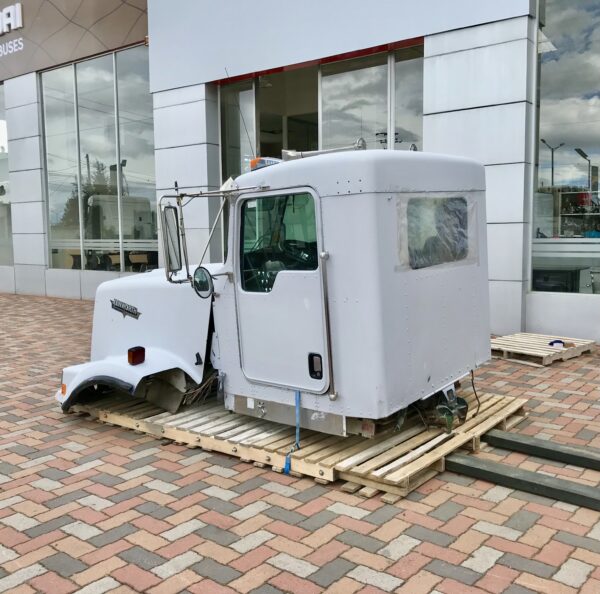 Cabina Cabezal Kenworth T800 Sin Litera - Imagen 6