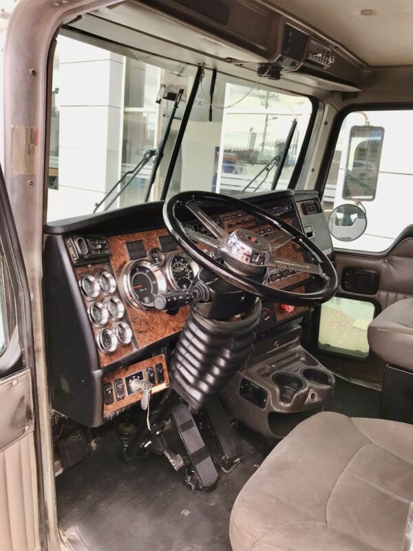 Cabina Cabezal Kenworth T800 Sin Litera - Imagen 14