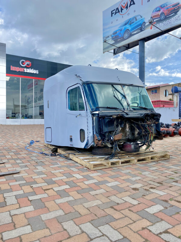 Cabina Cabezal Freightliner Columbia - Imagen 2