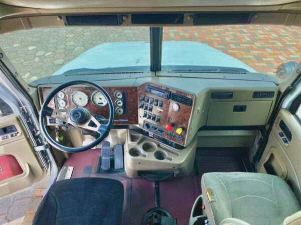 Cabina Cabezal International Eagle 9200 - Imagen 10